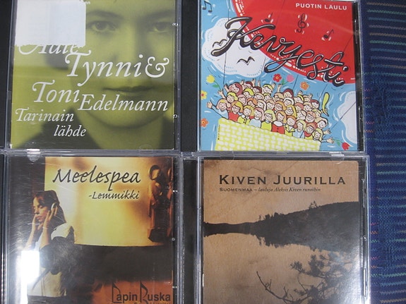 Aale Tynni & Toni Edelmann, Kiven Juurilla, Koiton Laulu, Kamariherrat