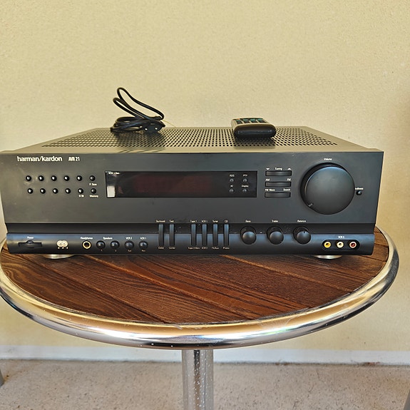 Harman Kardon AVR 21 AV‑viritinvahvistin musta