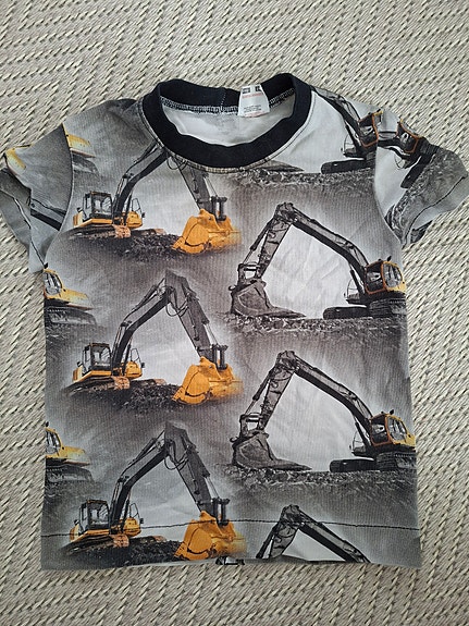 Kaivinkone t-paita