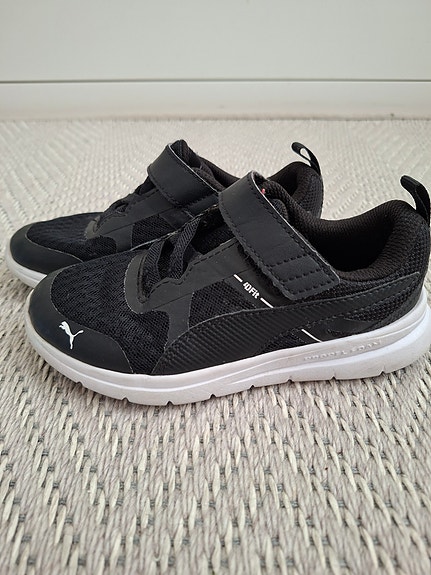 Puma lasten tarralenkkarit