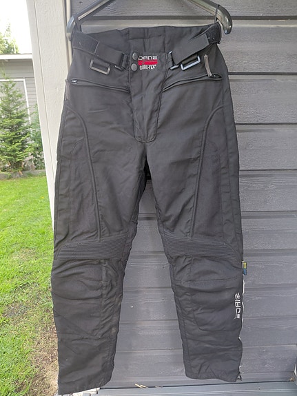 Dane Gore-Tex ajohousut koko 38 (vastaa kokoa 34-36) musta