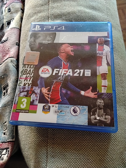 PS4 EA Sports FIFA 21 peli