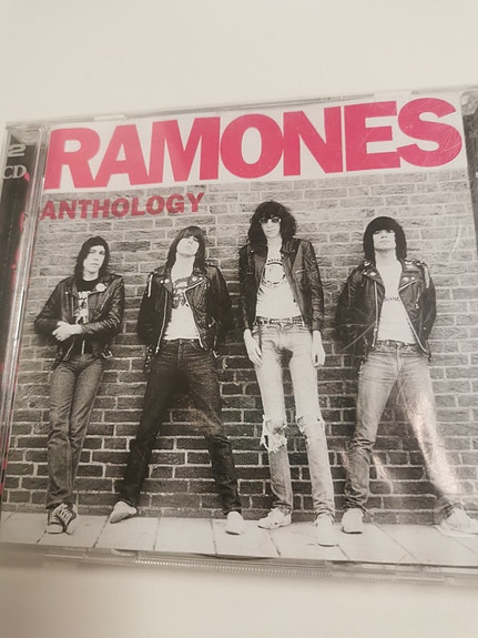 Ramones Anthology tupla-cd