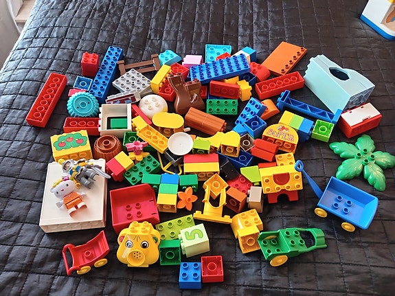 Lego Duplo paketti