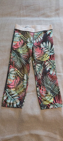 Capri trikoot koko 122/128