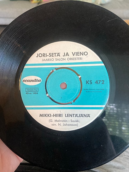 Jori-setä ja Vieno – Mikki-hiiri lentäjänä / Laulu pikku-hukasta vinyylisingle