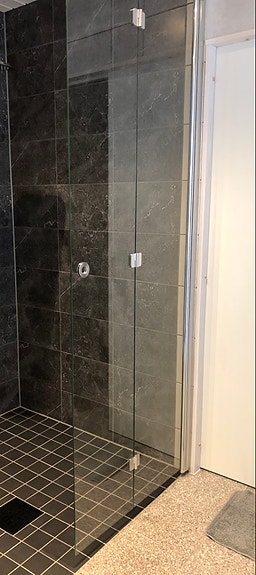Sanka Sync suihkuseinä 90x225 cm kirkas