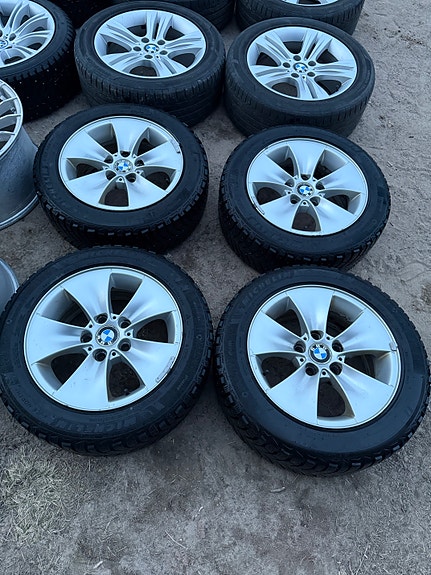 Bmw 16" vanteet michelin nastarenkailla