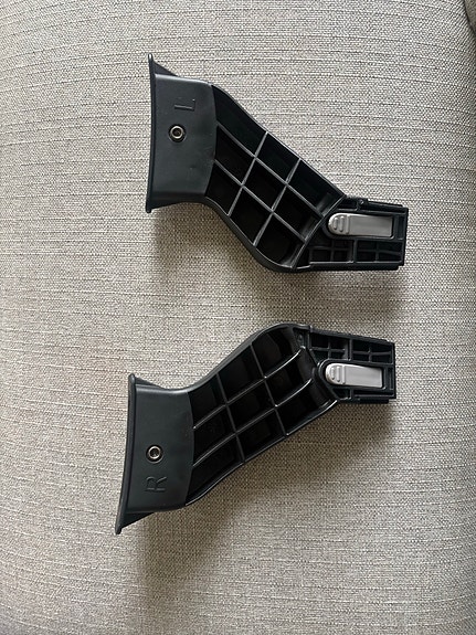 Britax adapterit tuplarattaisiin