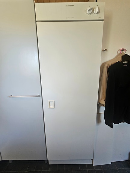 Electrolux Intuition EDD2400 kuivauskaappi