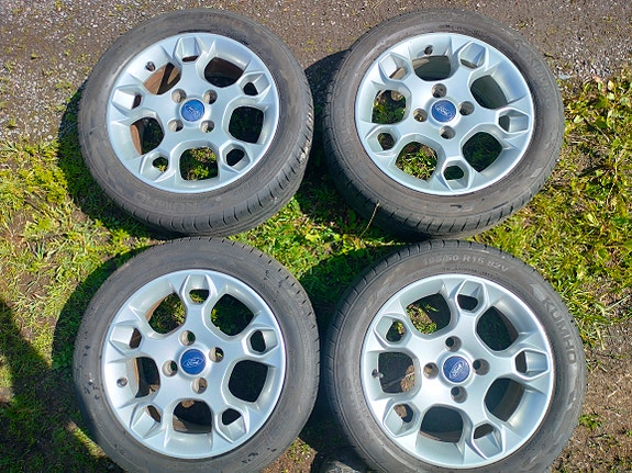 Ford 195/50r15 6mm hyvät kesärenkaat