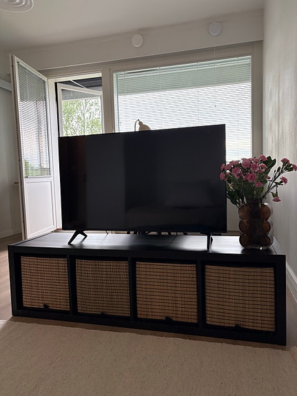 Tv-taso/hylly + korit