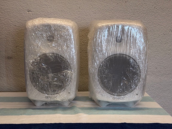 Genelec G Four aktiivikaiuttimet (pari) – valkoiset, huippukunto
