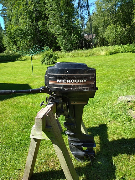 Myydään soutuvene+ perämoottori