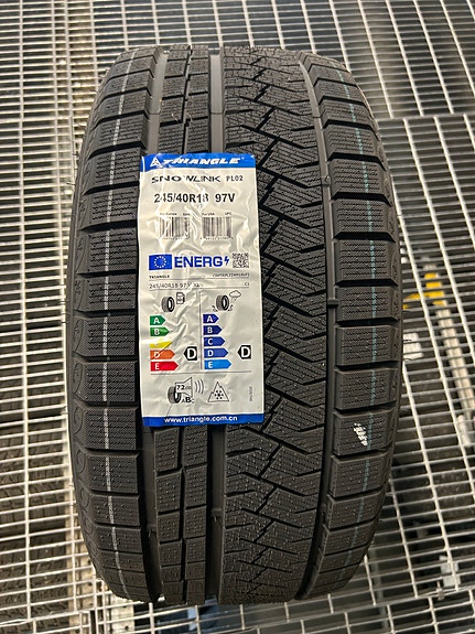 245/45-18 97V Triangle SnowLink PL02