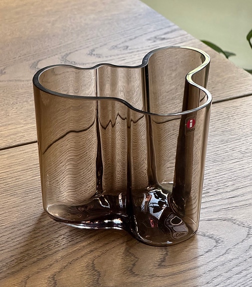Iittala Aalto maljakko ruskea 120 mm