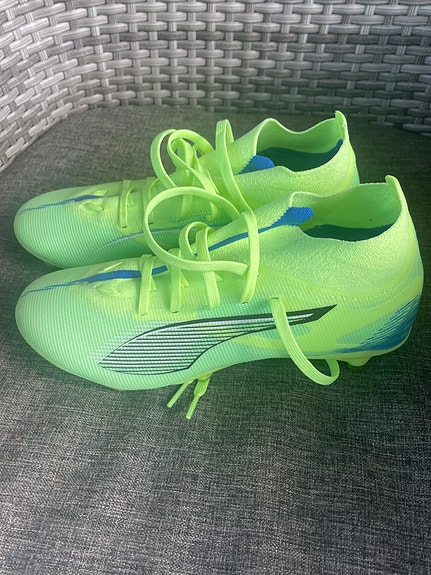 Puma nappikset