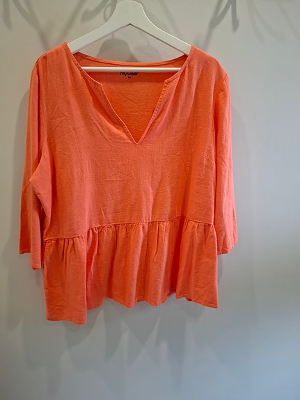 Peplum-paita