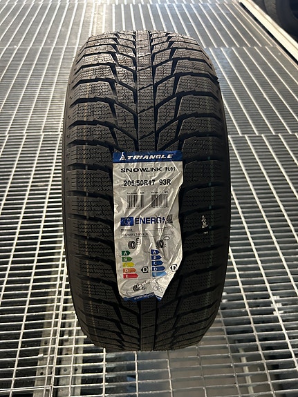 205/50-17 93R Triangle SnowLink PL01