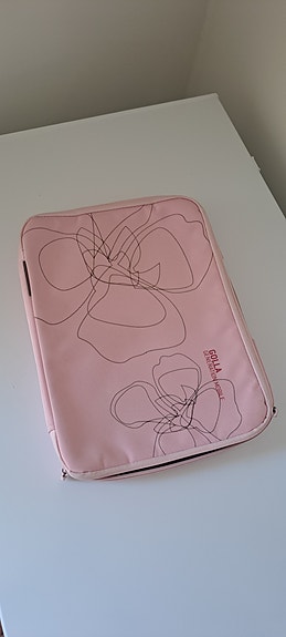 Myydään Golla läppärilaukku