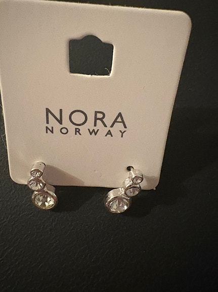 Nora Norway korvakorut