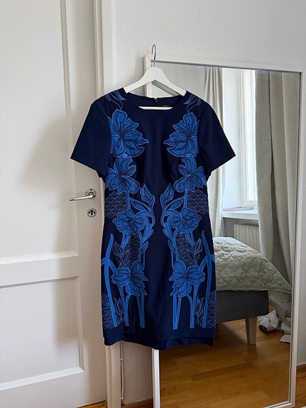 Karen Millen mekko