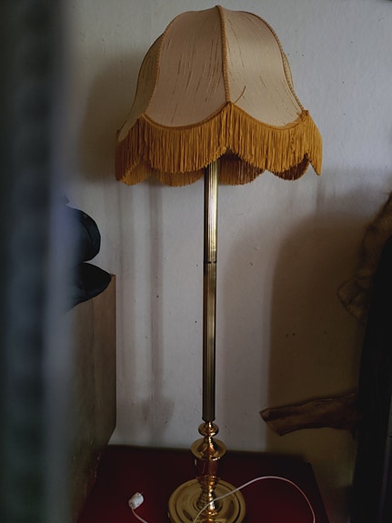 Vanha jalkalamppu
