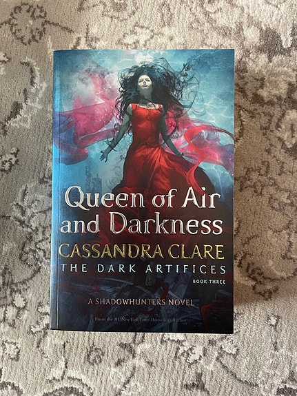 Cassandra Clare: Queen of Air and Darkness