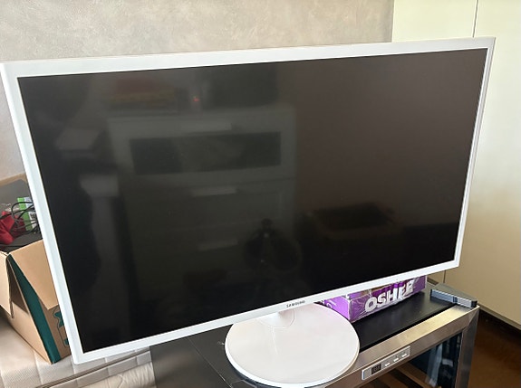 Samsung S32F351FUU 31.5" LED-näyttö (valkoinen)