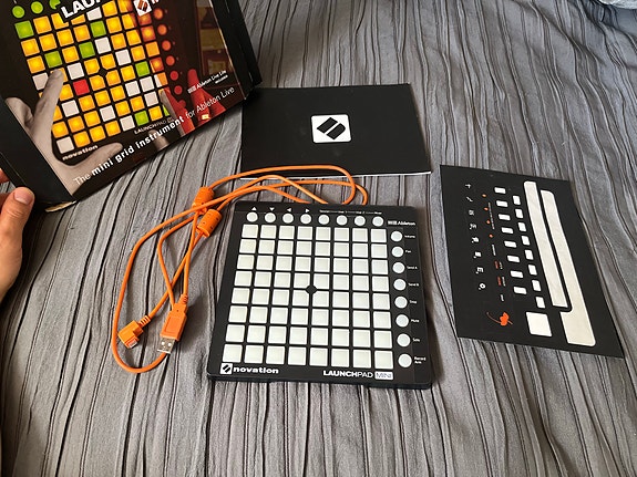 Novation Launchpad Mini MIDI-ohjain Abletonille