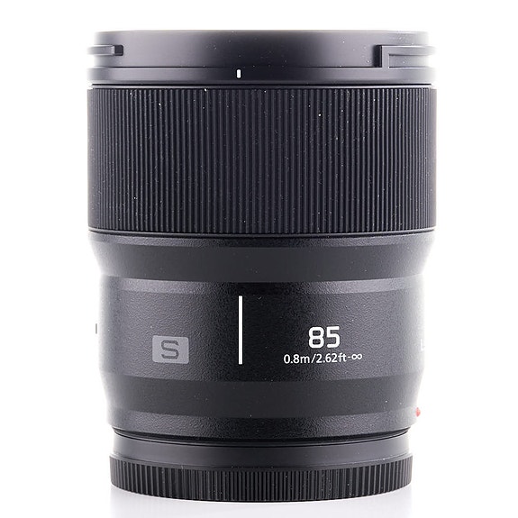 Panasonic Lumix S 85mm f/1.8 -objektiivi (L-Mount) (sis. ALV) (käytetty)