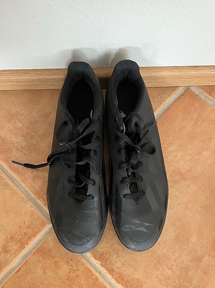 Adidas soccer shoes koko 40