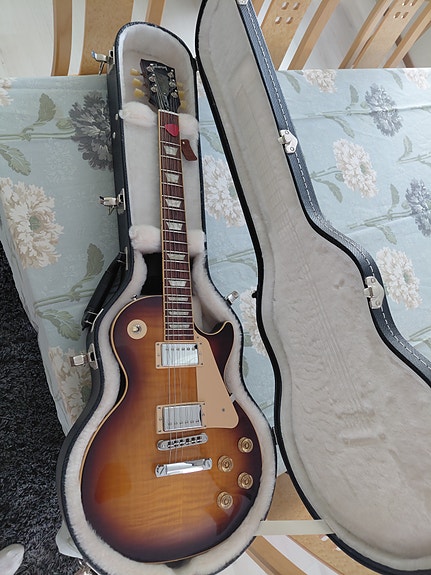 Gibson Les Paul Traditional sähkökitarat sunburst