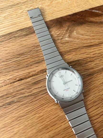 Casio miesten rannekello teräsrannekkeella