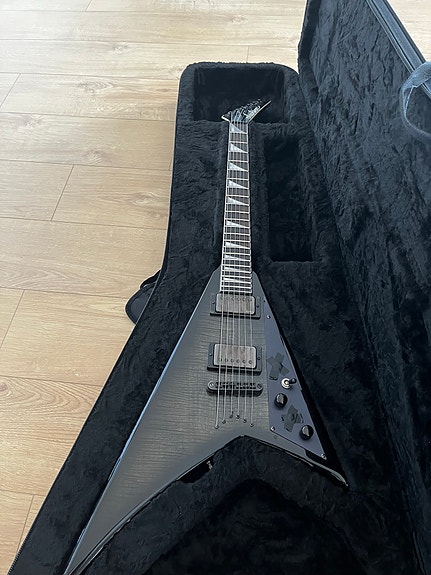 Jackson RRX22 + Jackson puolikova kantolaukku