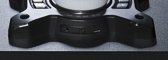 Bluetooth-kaiutin LED-valaistuksella ja usb latauksella