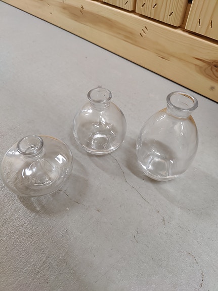 VARATTU Pienet maljakot 16 x 3 kpl setti