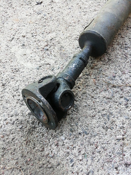 Lada Niva kartaani akseli