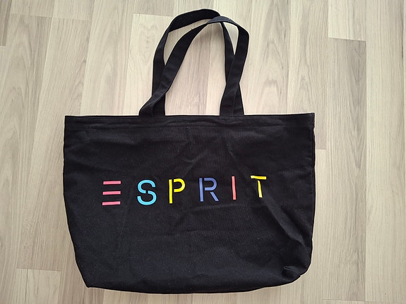 ESPRIT musta laukku