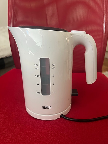 Braun vedenkeitin 1,0 l valkoinen