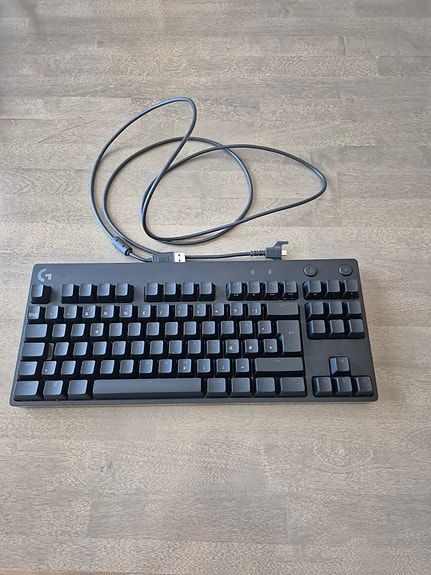Logitech G-Pro näppäimistö