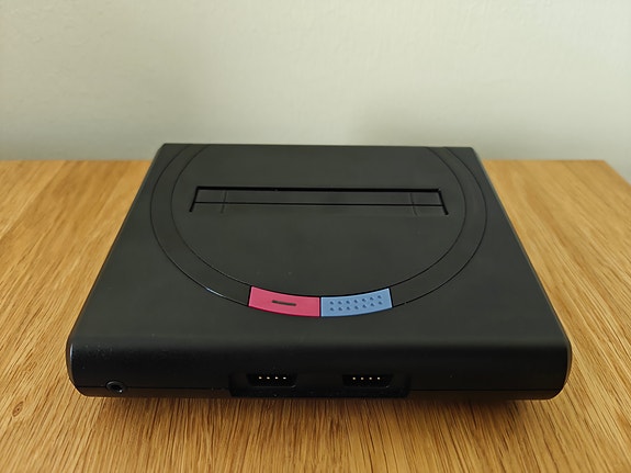 Analogue Mega Sg: FPGA Sega Mega Drive -pelikonsoli käytetty CIB