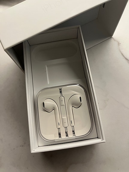 Apple EarPods kuulokkeet