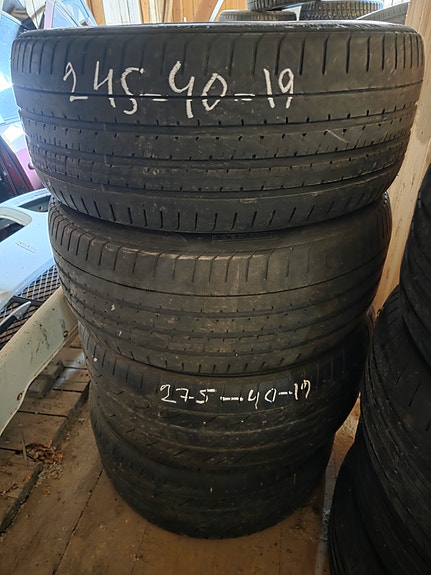 Kesärenkaat 275/40-19 ja 245/40-19