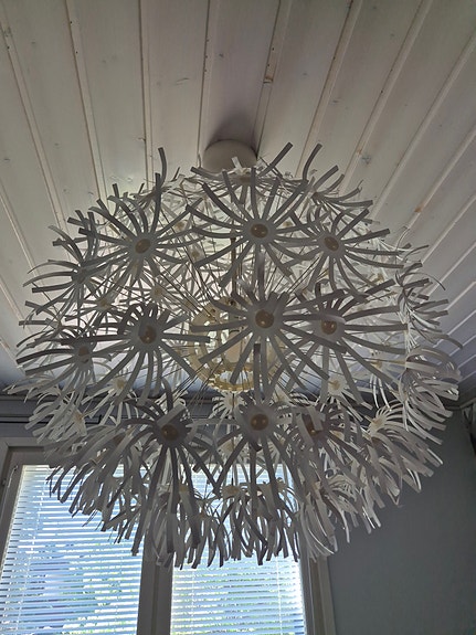 Ikea Maskros valaisin