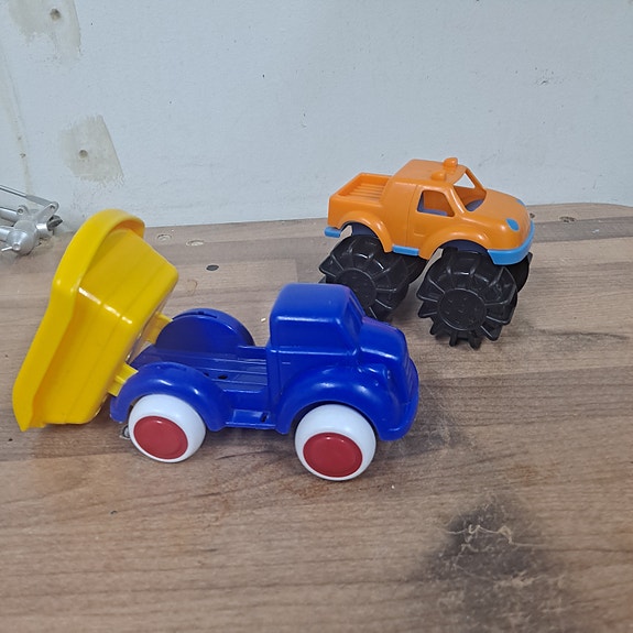 Työkone/autot 2 kpl