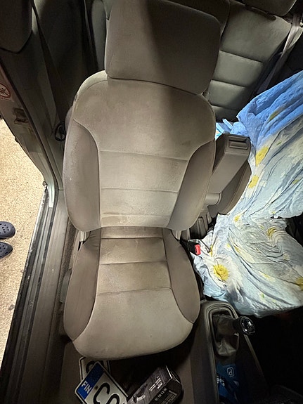 Ostetaan Audi A3 8L kuskinpenkki