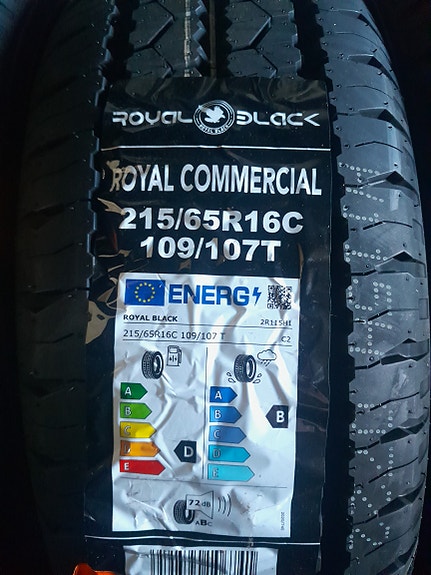 RoyalBlac 215/65r16c asennettuna