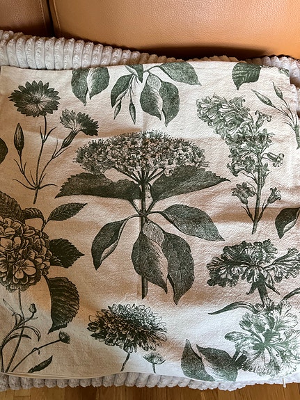 H&M Home tyynynpäällinen 2kpl 50x50 cm kasviaiheinen kuosi