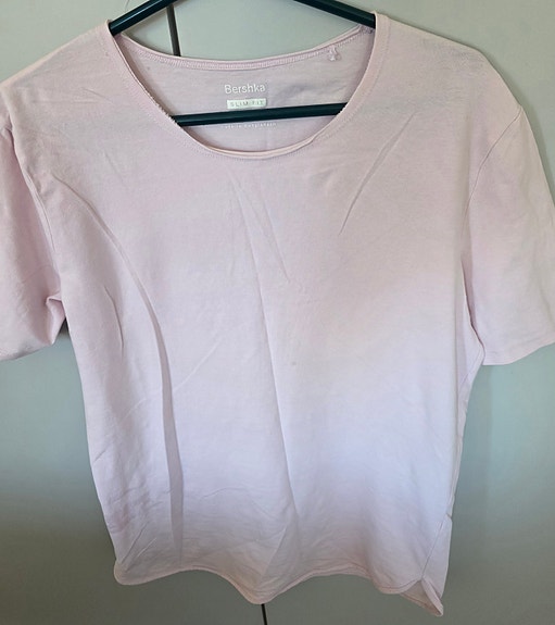 Bershka slim fit t-paita koko: M